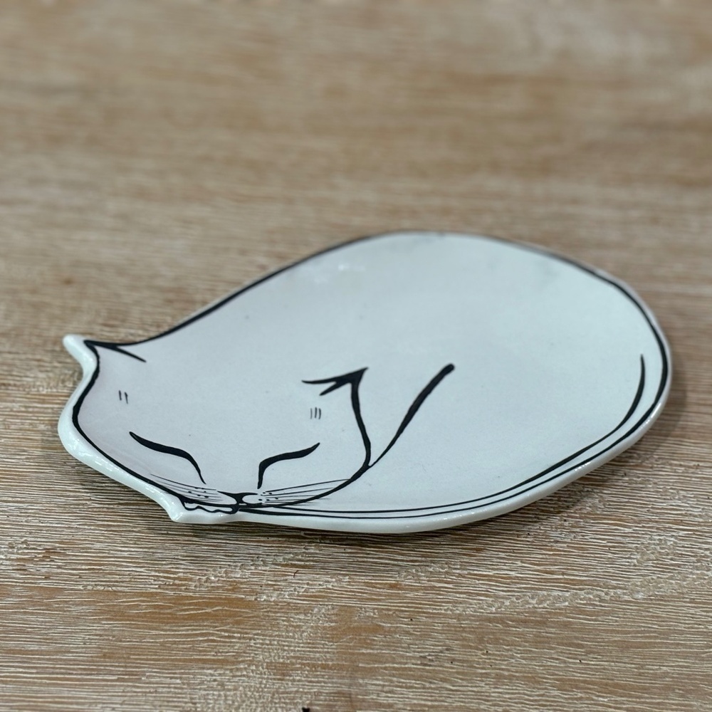 Pet Study Trinket Dish, Large Sleeping Cat